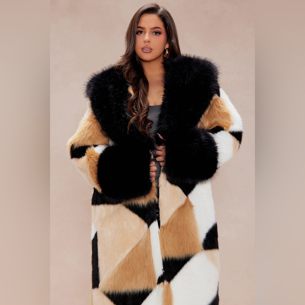 Geometric Patterned Fur Coat 1X - Picture 2 of 12